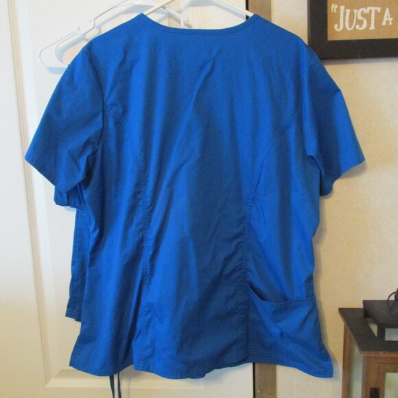 Cherokee Matching Scrub Set - Picture 2 of 11